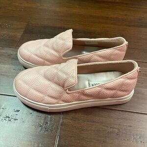 KIDS STEVE MADDEN SHOES
SIZE-GIRLS 2
